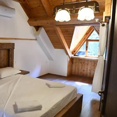 - Vellezerit Doka Hotel Klos