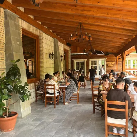 Otel - Vellezerit Doka *